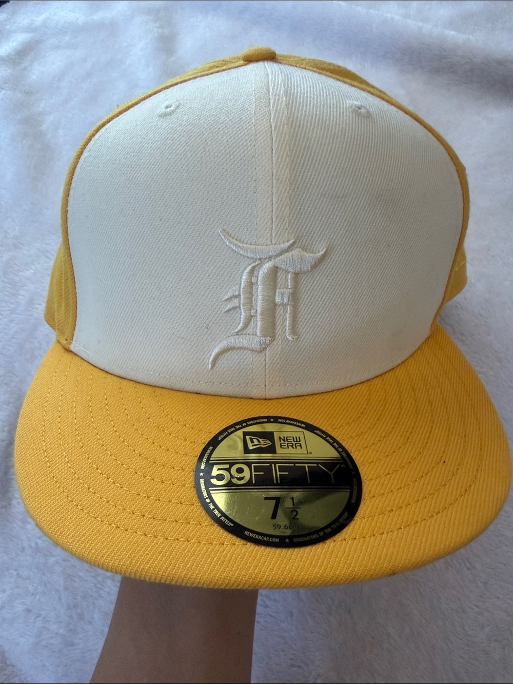 New Era x ESSENTIAL FEAR OF GOD Two-Tone Cream and Yellow Fitted Cap